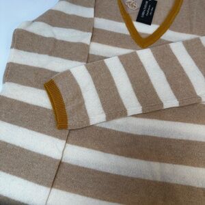 NWT Lord & Taylor 100% Cashmere V Neck Sweater Striped Honey Heather